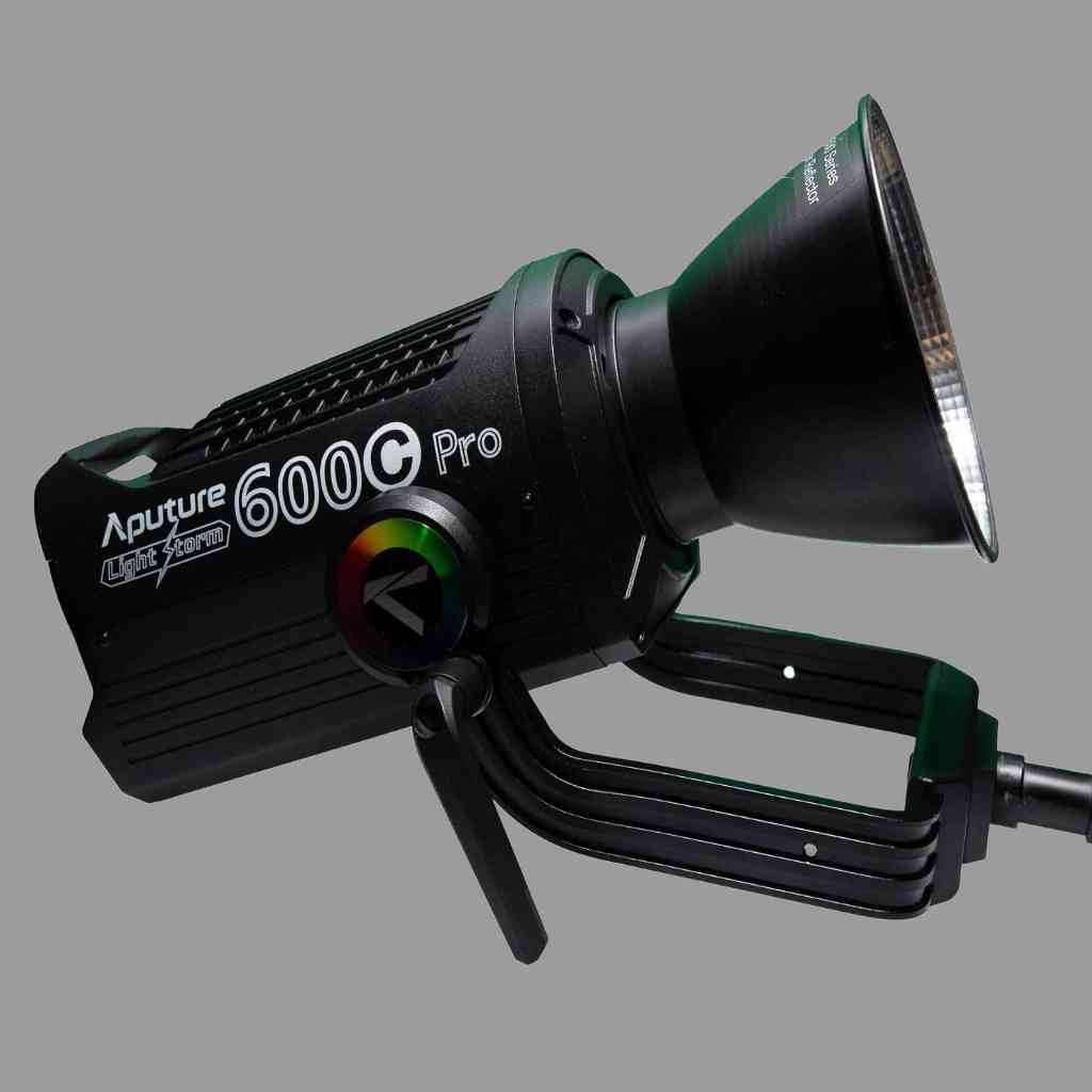 Aputure 600c